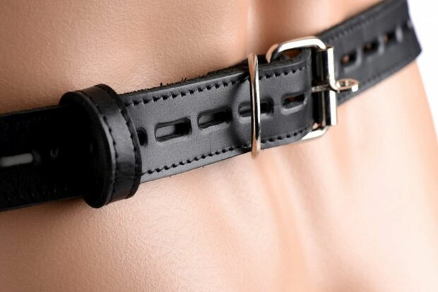 Spiked Leather Kuisheidsgordel Met Spikes