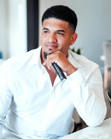 Confidence Feromonen Spray voor Mannen – Eye Of Love | Muskgeur met Honing, Jasmijn & Vanille